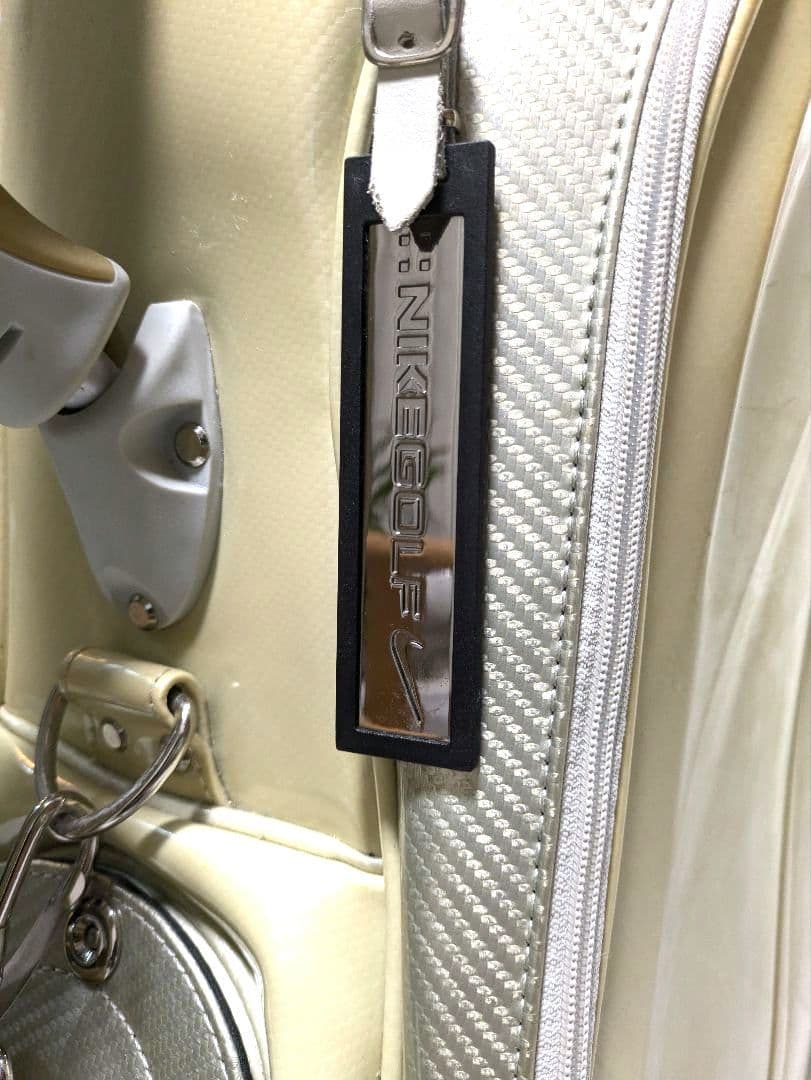 Nike キャディバッグ エナメル　フードカバー付き