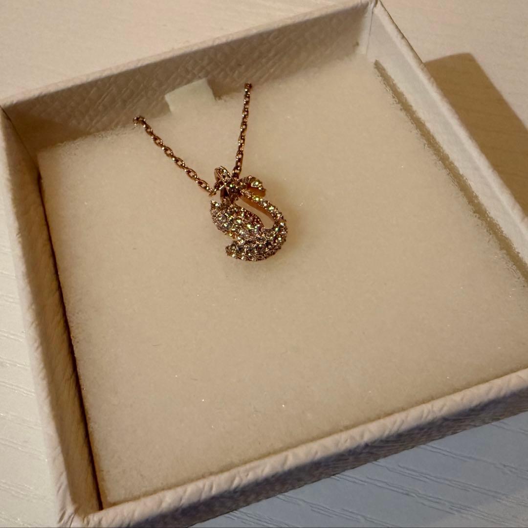 スワロフスキー スワン