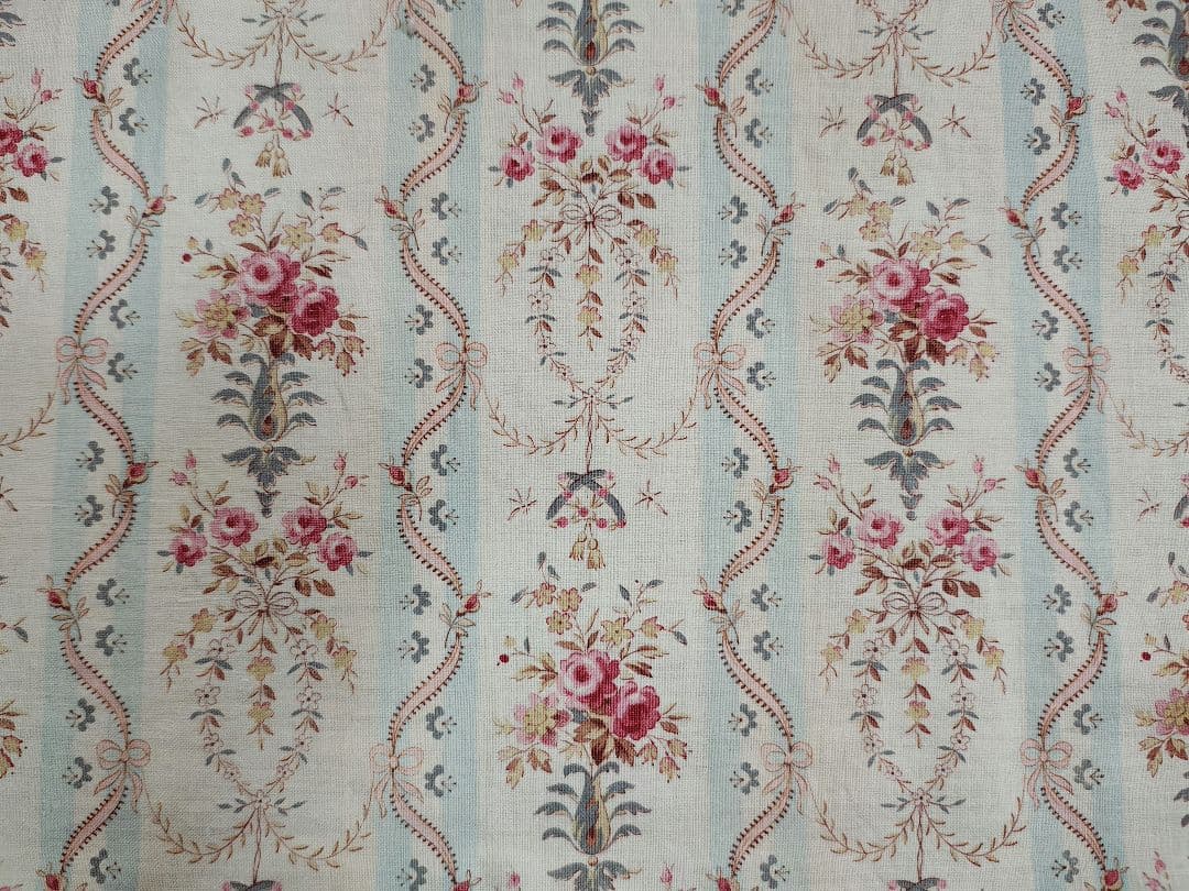 フランス　アンティークファブリック　リボン　ローズ　繊細な柄　100年以上前の布
