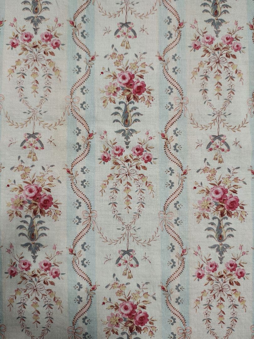 フランス　アンティークファブリック　リボン　ローズ　繊細な柄　100年以上前の布