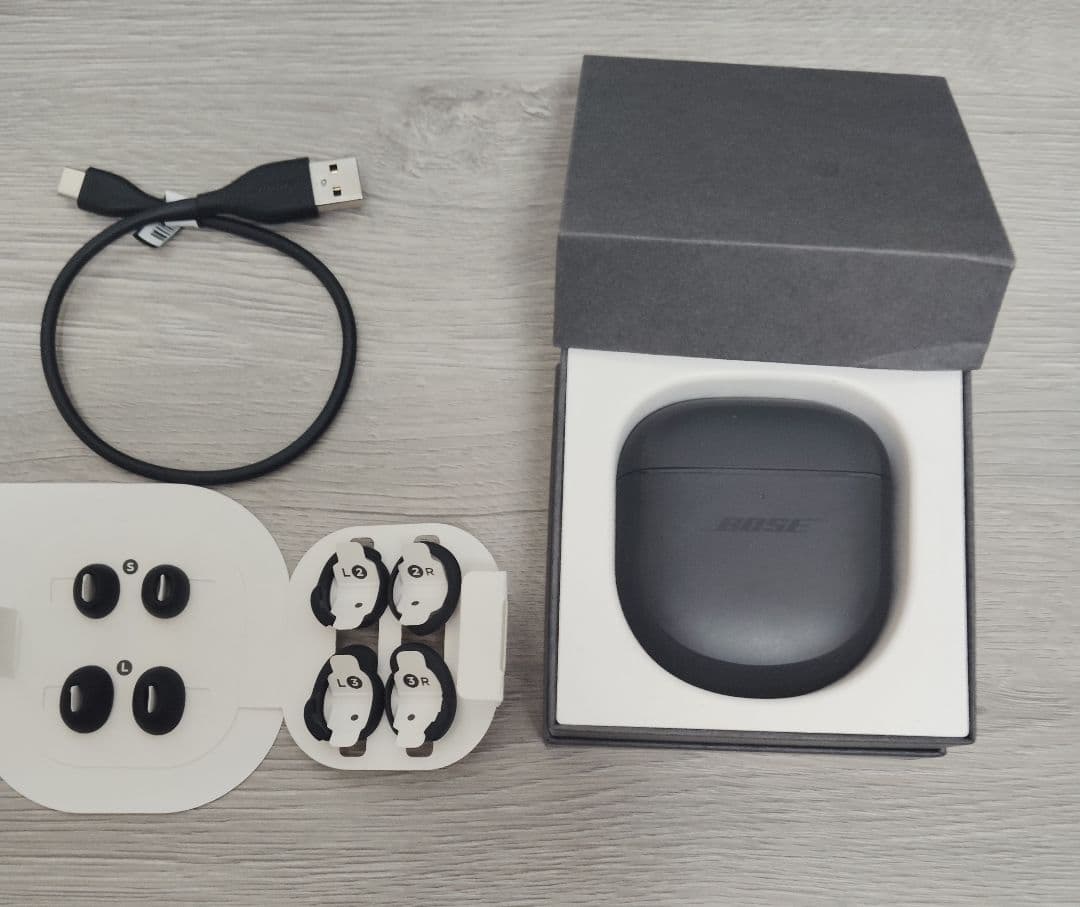 極美品　ボーズ　QUIETCOMFORT EARBUDS II