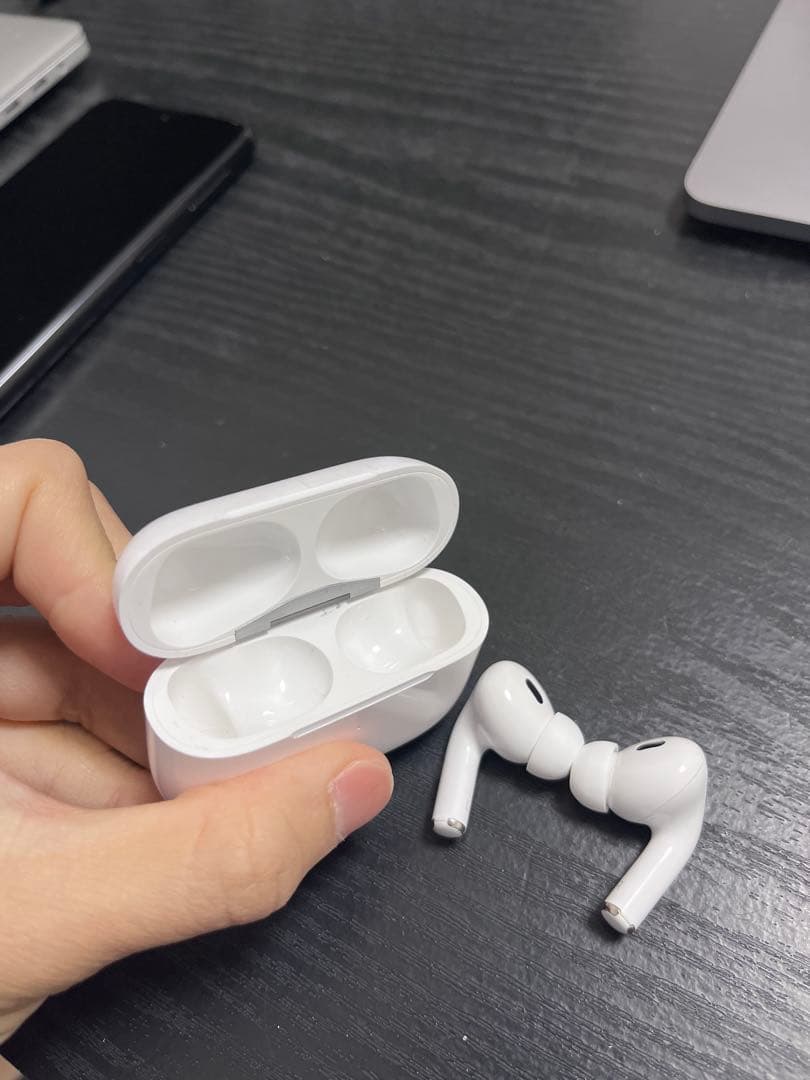 Apple AirPods Pro第2世代 本体 美品