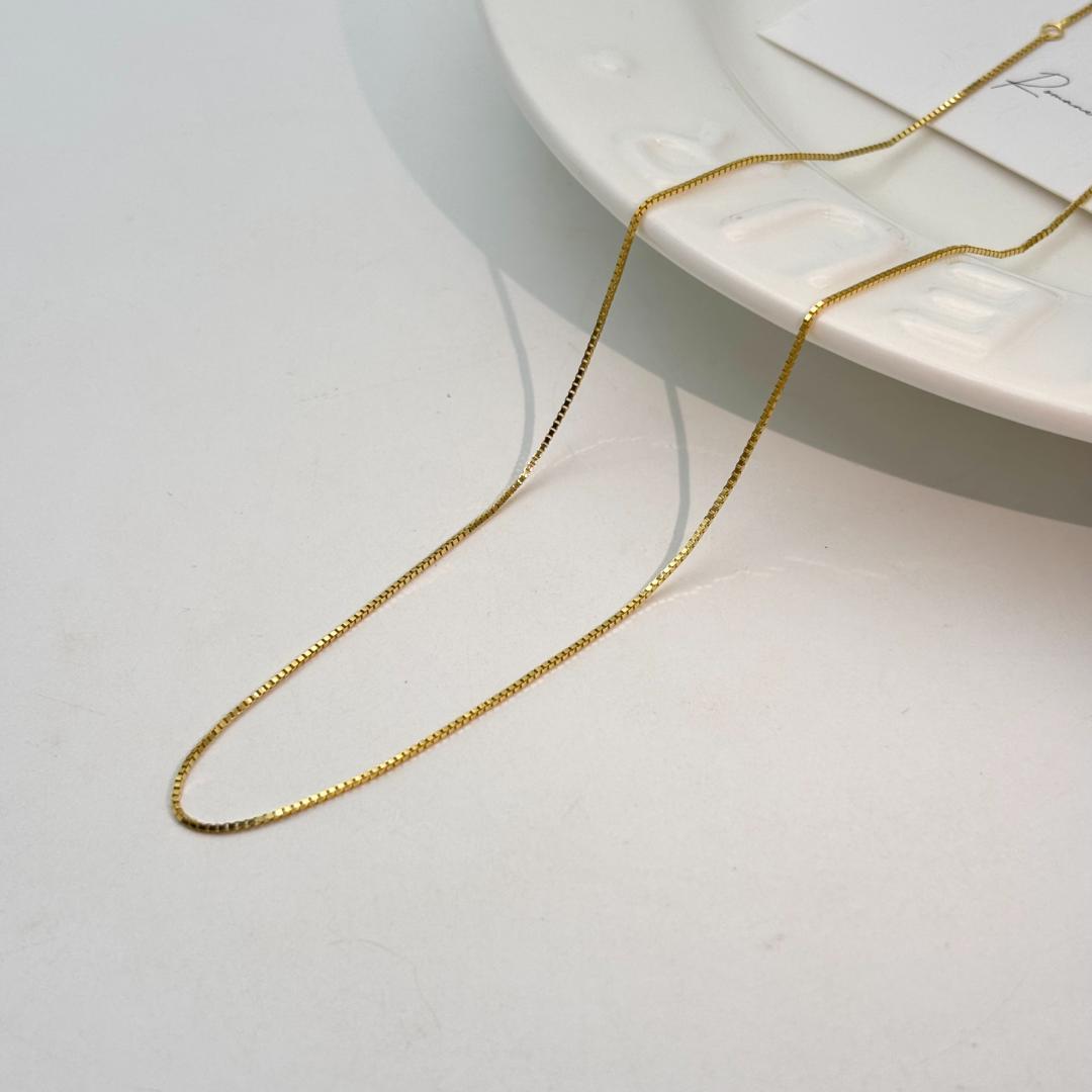 極美品K18ゴールド ネックレス 1.65g ロブスタークラスプ