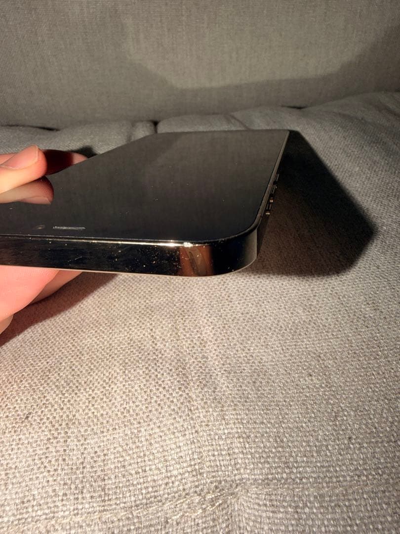 Apple iPhone 12 Promaxゴールド 本体