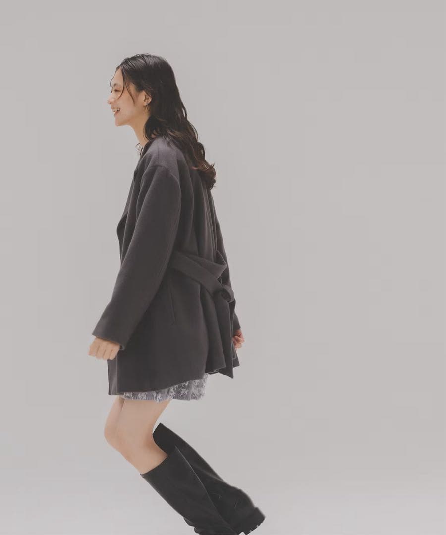 【新品タグ付き】ナチュラルビューティーベーシックベルテッドミディコート　M