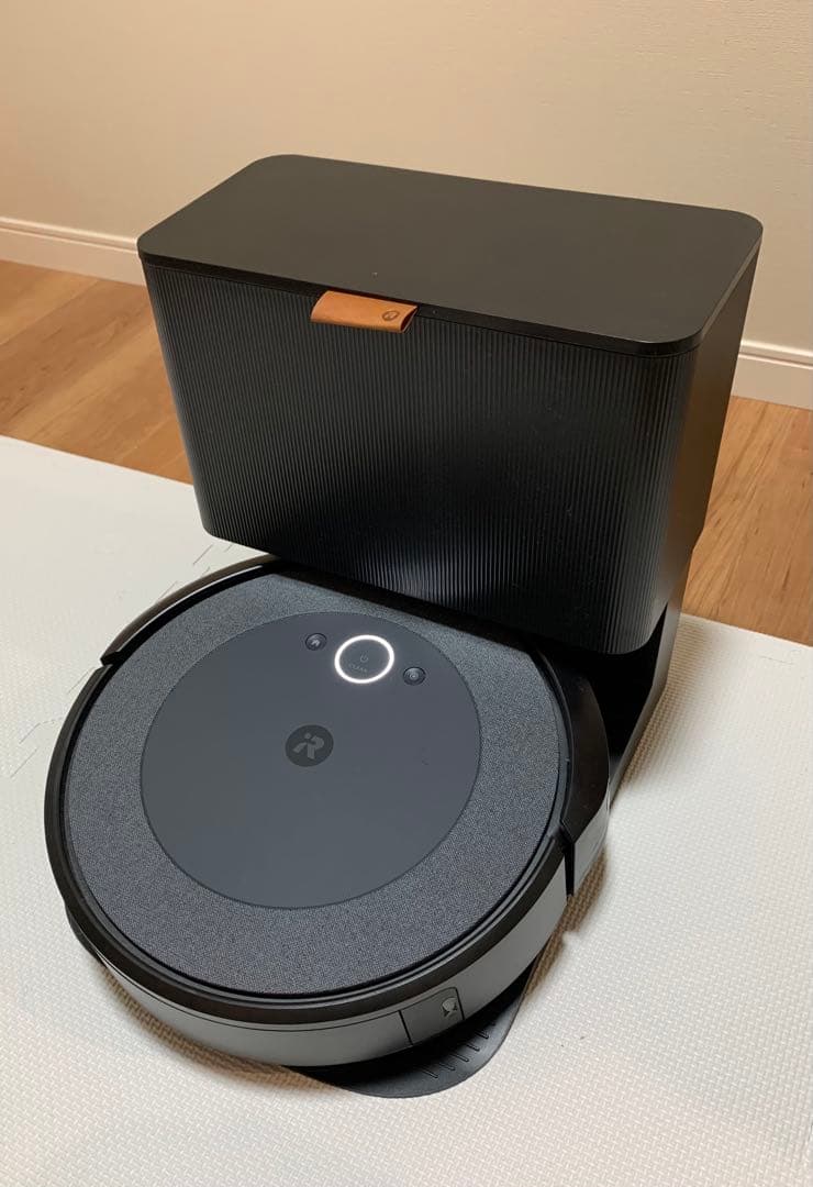アイロボット掃除機&床拭きロボット　ルンバi5+ クリーンベース付き