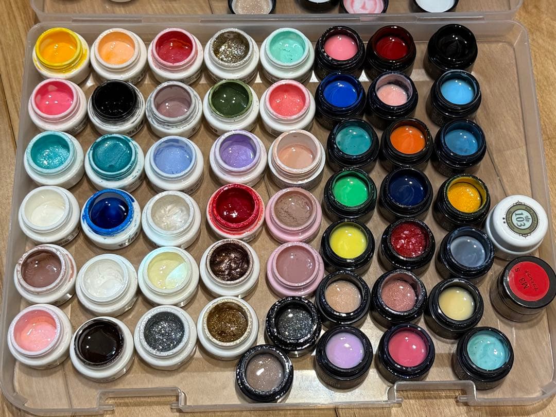 カラージェル54色セット　ケース付き