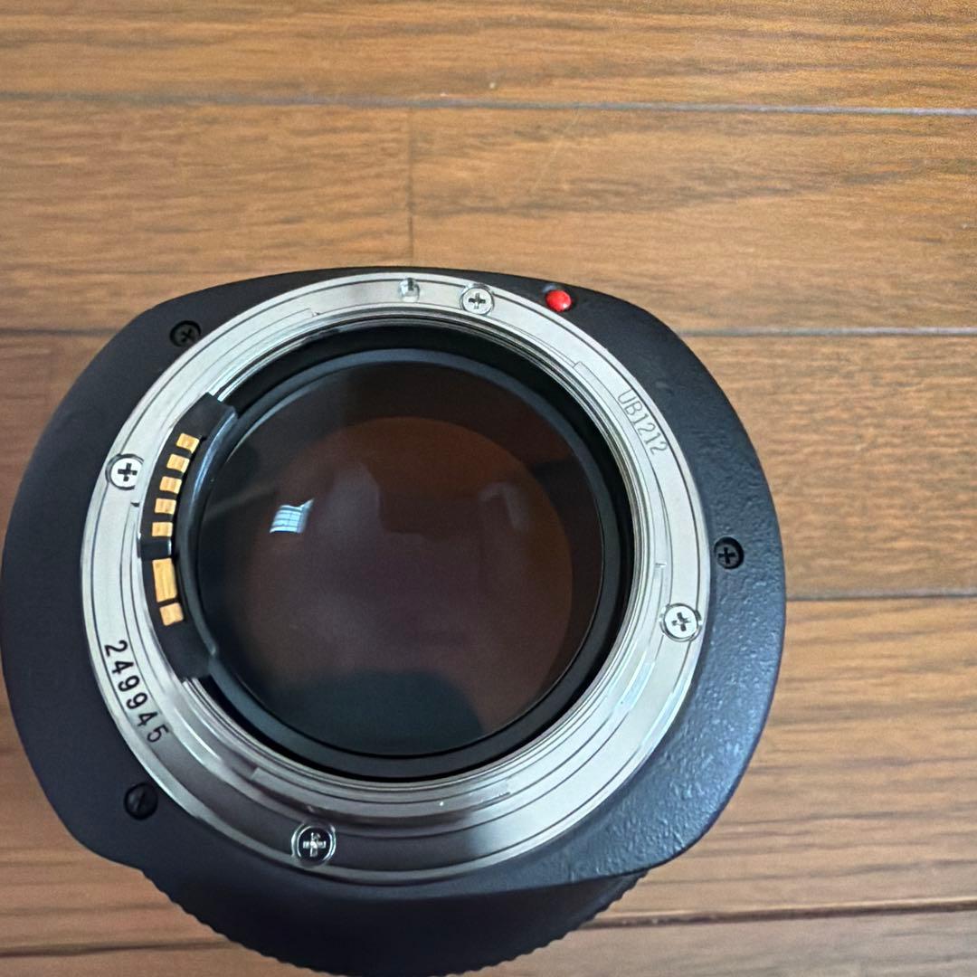 2月8日まで出品極上品Canon EF85mm F1.2L II USM｜