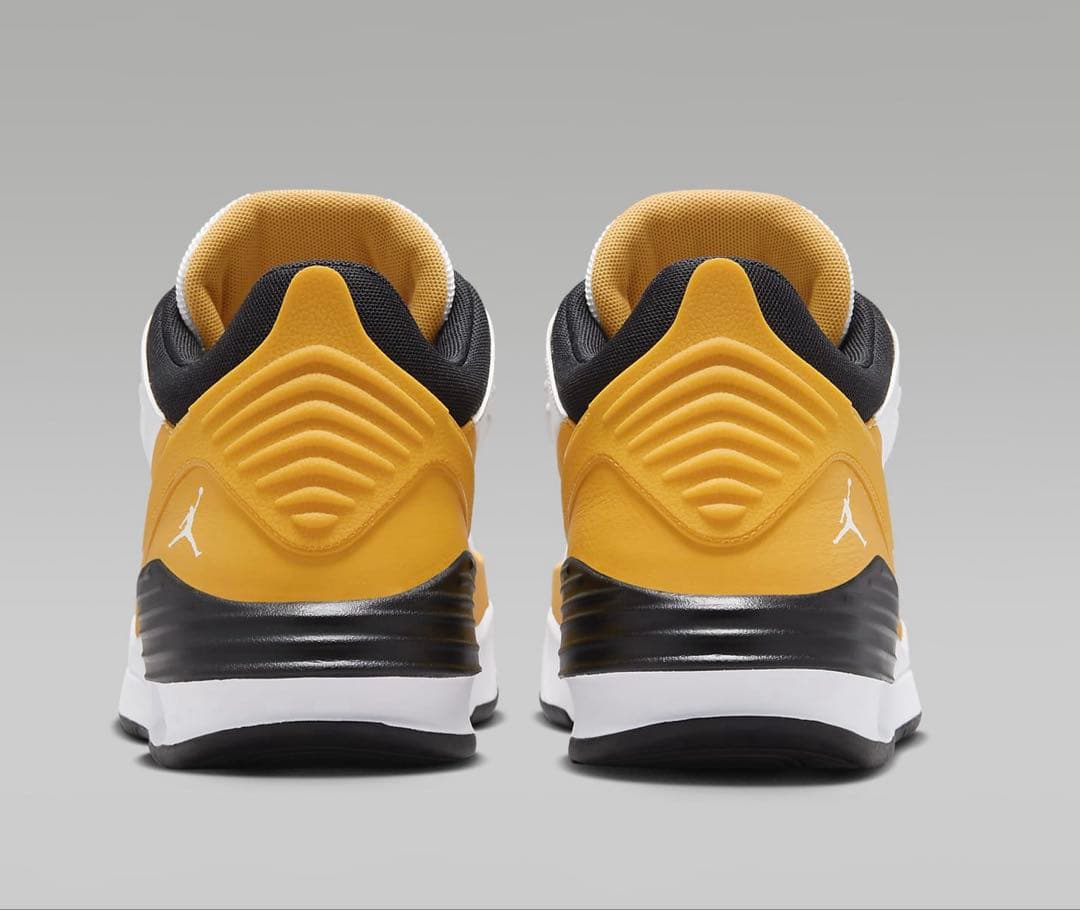 ♫しまうま・Ｆ割・新品タグ付♫ Nike Jordan Max Aura5