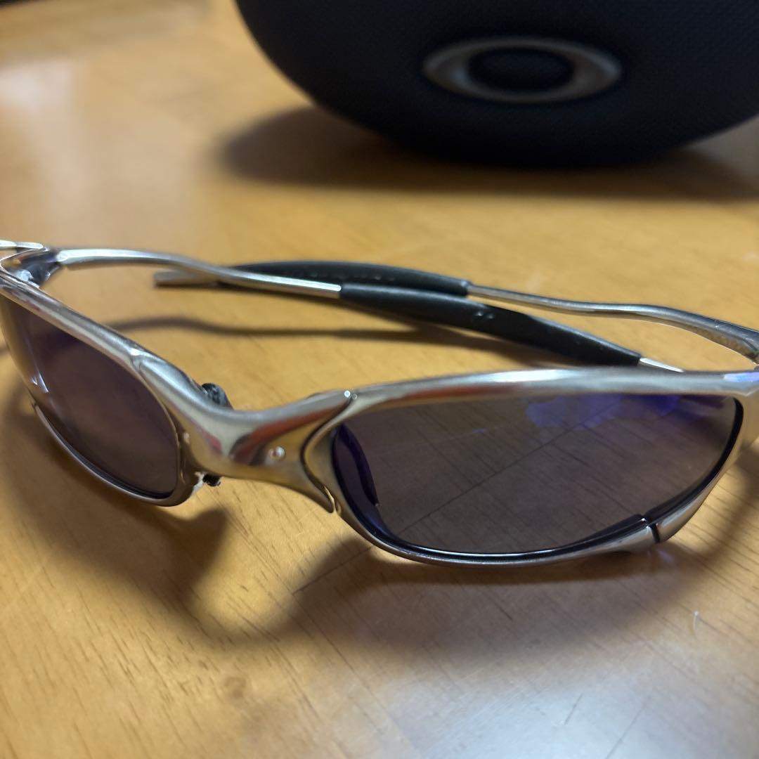 Oakley スモークレンズ サングラス ハードケース付き