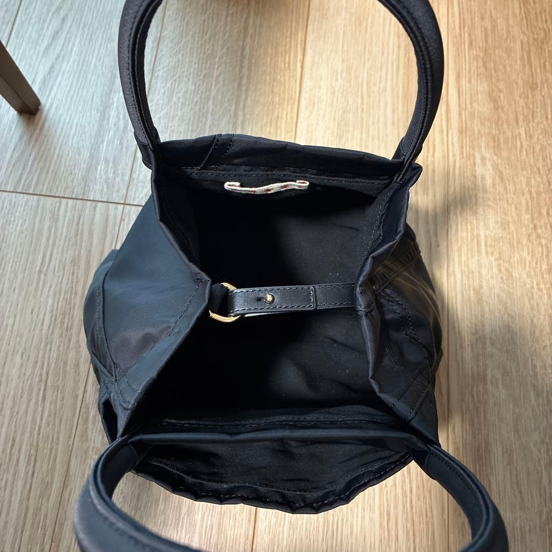 MARNI ブラック ハンドバッグ