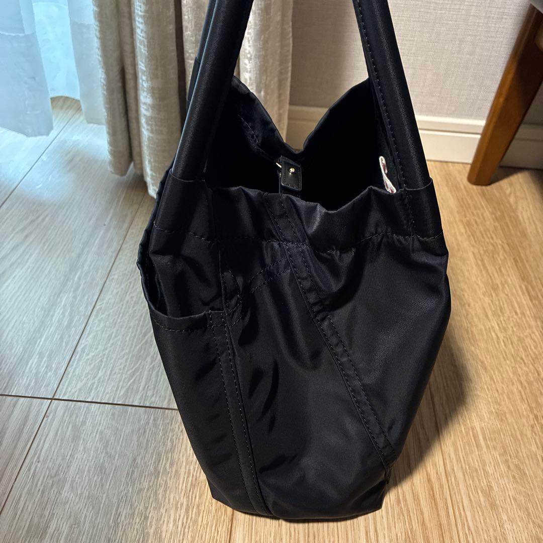 MARNI ブラック ハンドバッグ