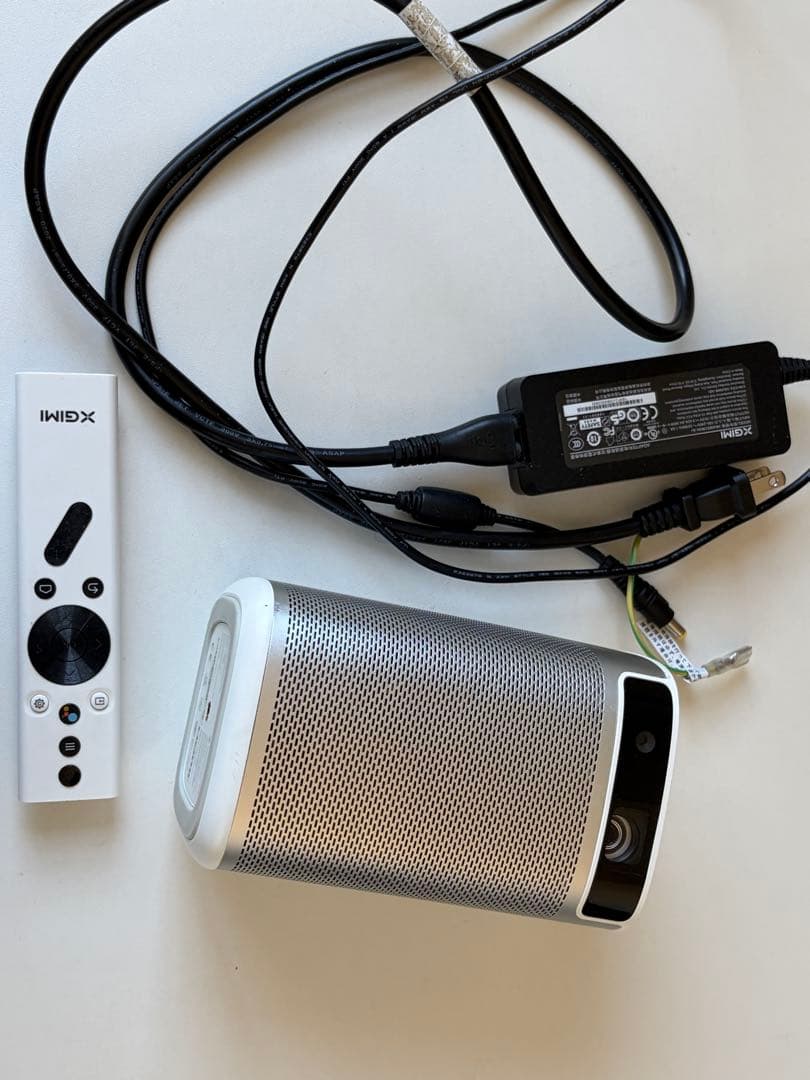 XGIMI MoGo ホームプロジェクター　リモコン付き