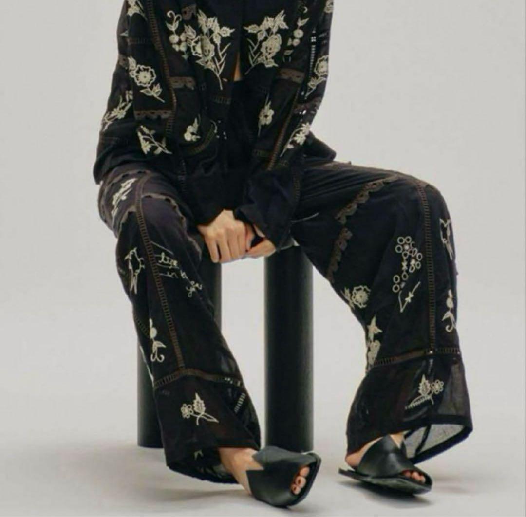 11/4限定値下！Embroidery Patchwork Trousers