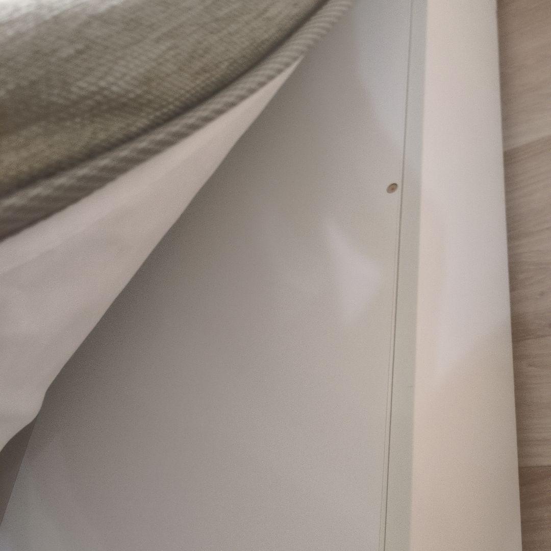 ニトリ　クイーンサイズベッドフレーム (マットレス付き)