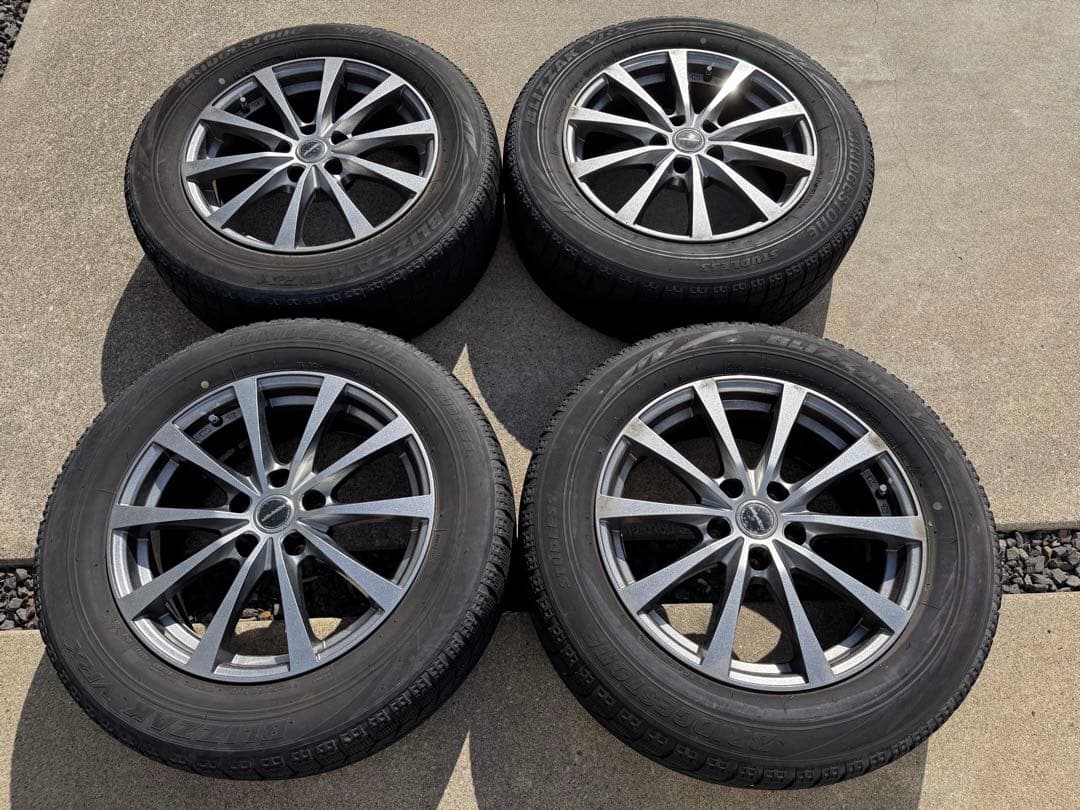 スタッドレス　アルファード30 4本 BS BLIZZAX ブリザック　VRX