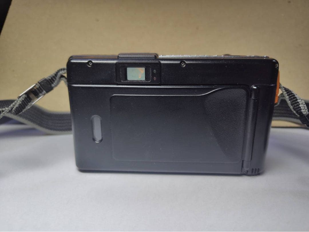 フィルムカメラ KONIKA 現場監督 28WB オレンジ