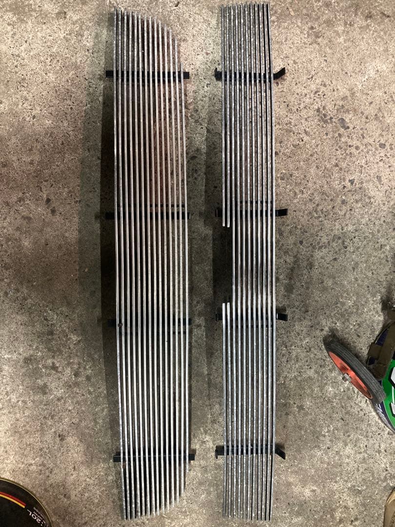 キ*ー様 03〜シボレーエクスプレス　社外ビレットグリル