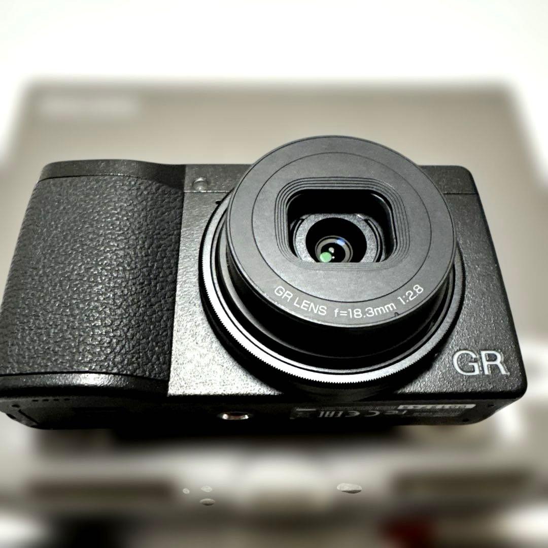 RICOH GR III デジタルカメラ