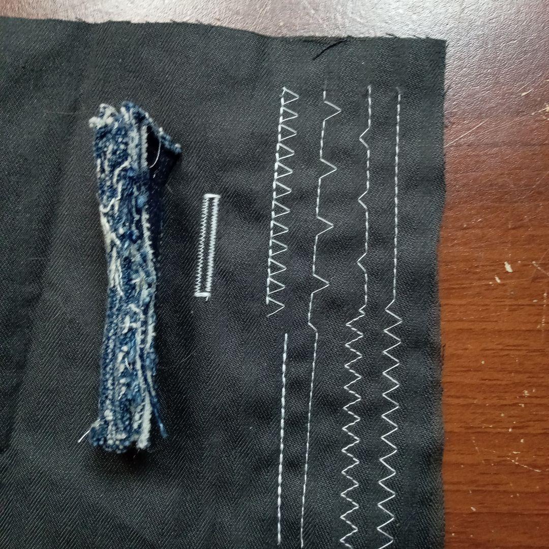 シンガー電子ミシン本体　分解整備済み　フットコントローラー付き