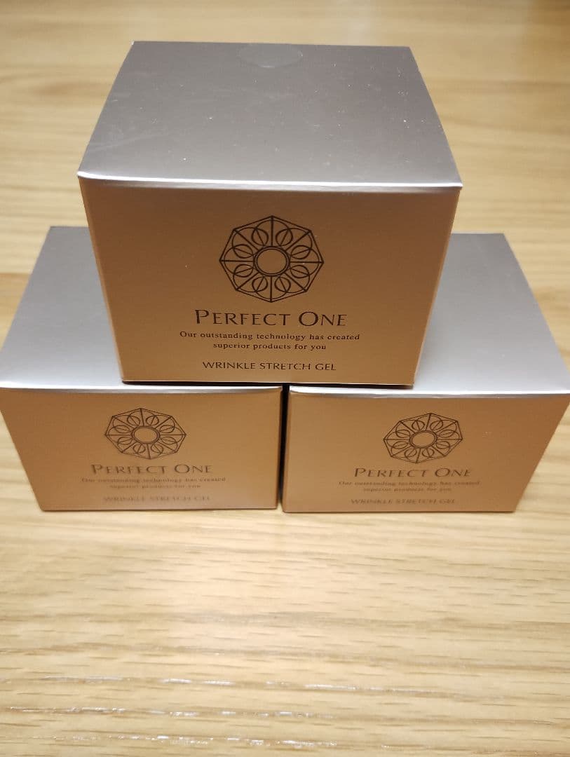 パーフェクトワン　薬用リンクルストレッチジェル　50g 3個セット