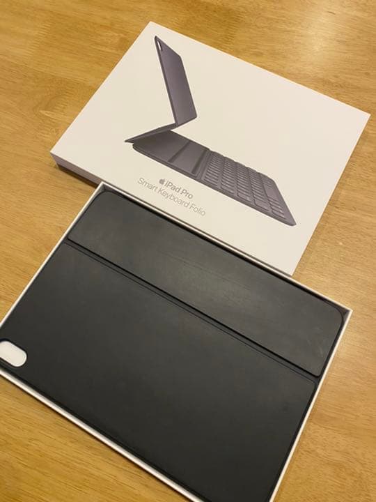 Smart Keyboard Folio (11インチ iPad Pro )