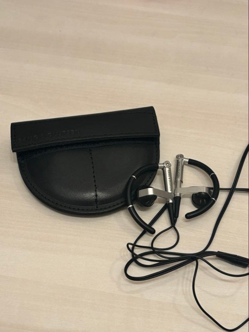 イヤホン BANG&OLUFSEN A8