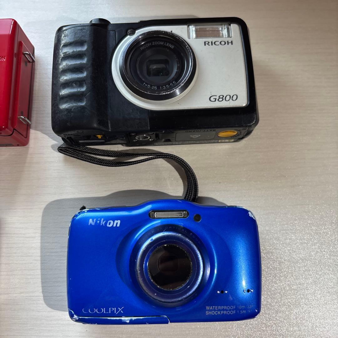 デジタルカメラセットとフィルムカメラ（各種ブランド） … **ジャンク**