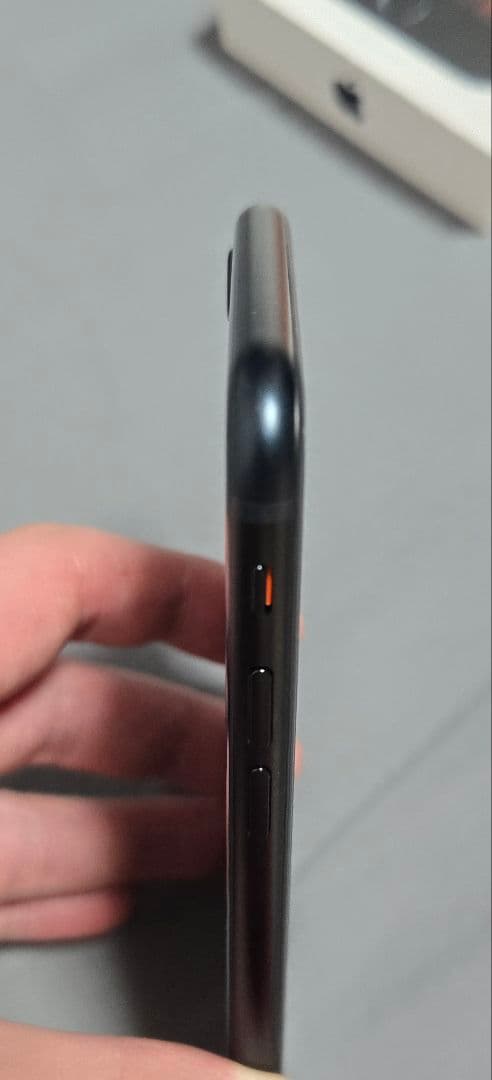 【美品】Apple iPhone SE 第3世代 64GB