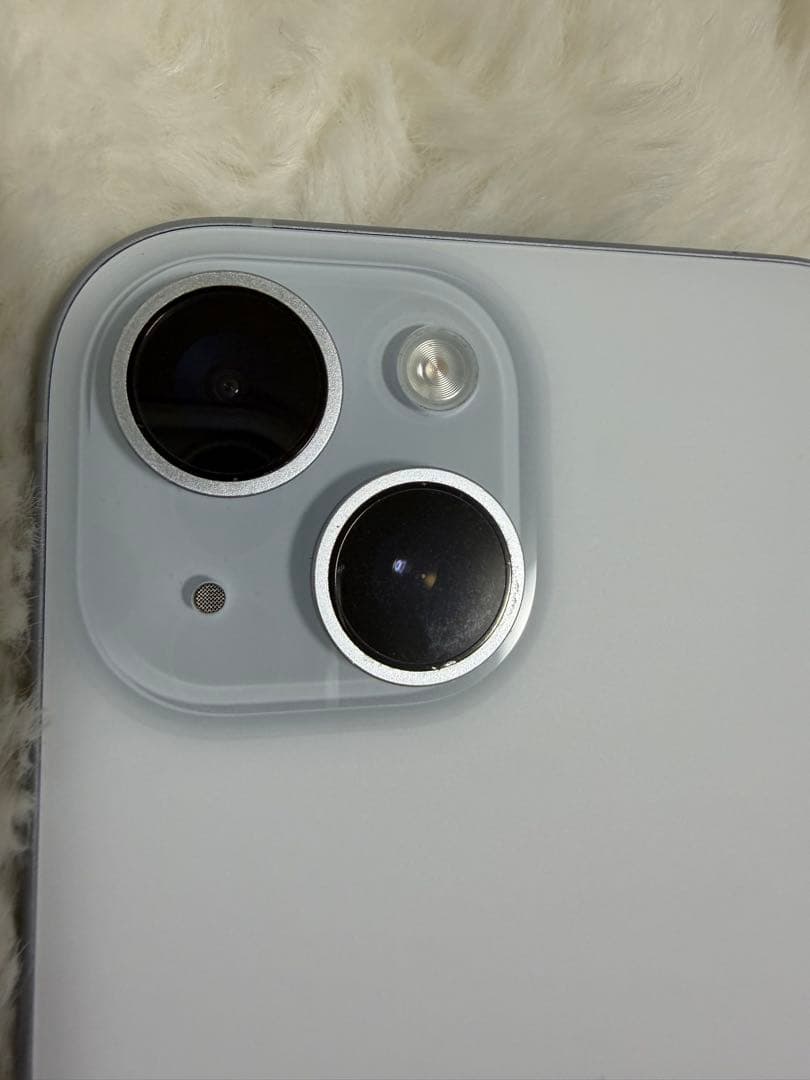 Apple iPhone 15 ブルー