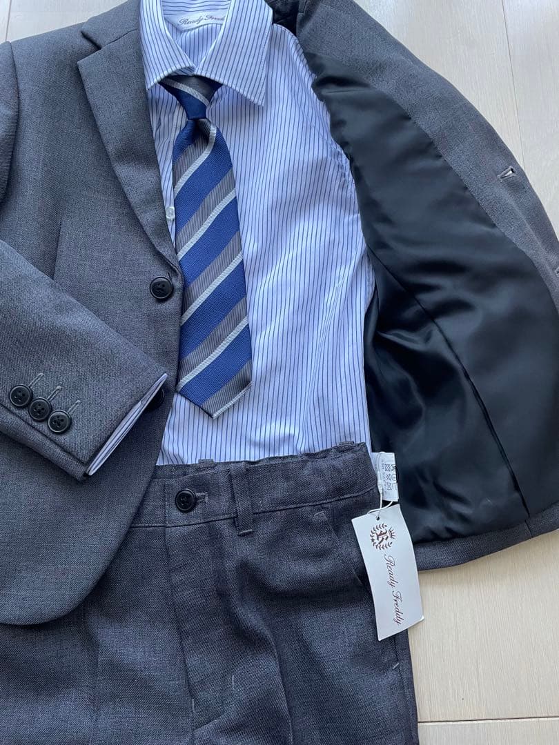 【試着のみ】Ready Freddy ベーシックスーツセット