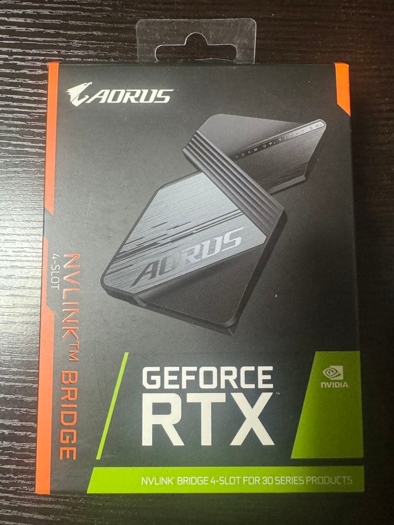 グラフィックボード・グラボ・ビデオカード AORUS NVLINK BRIDGE 4-SLOT