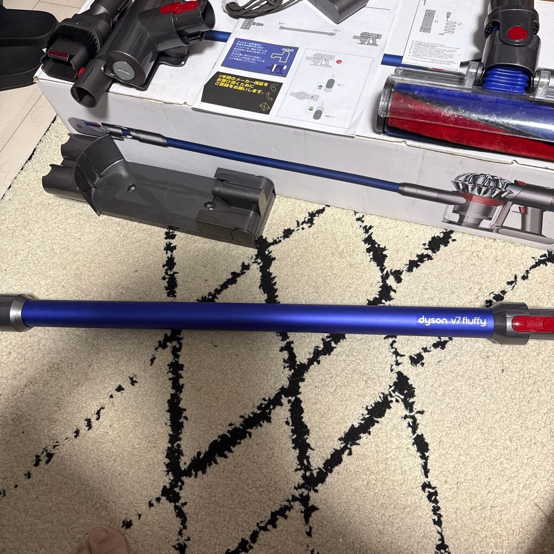 掃除機・クリーナー Dyson v7 fluffy