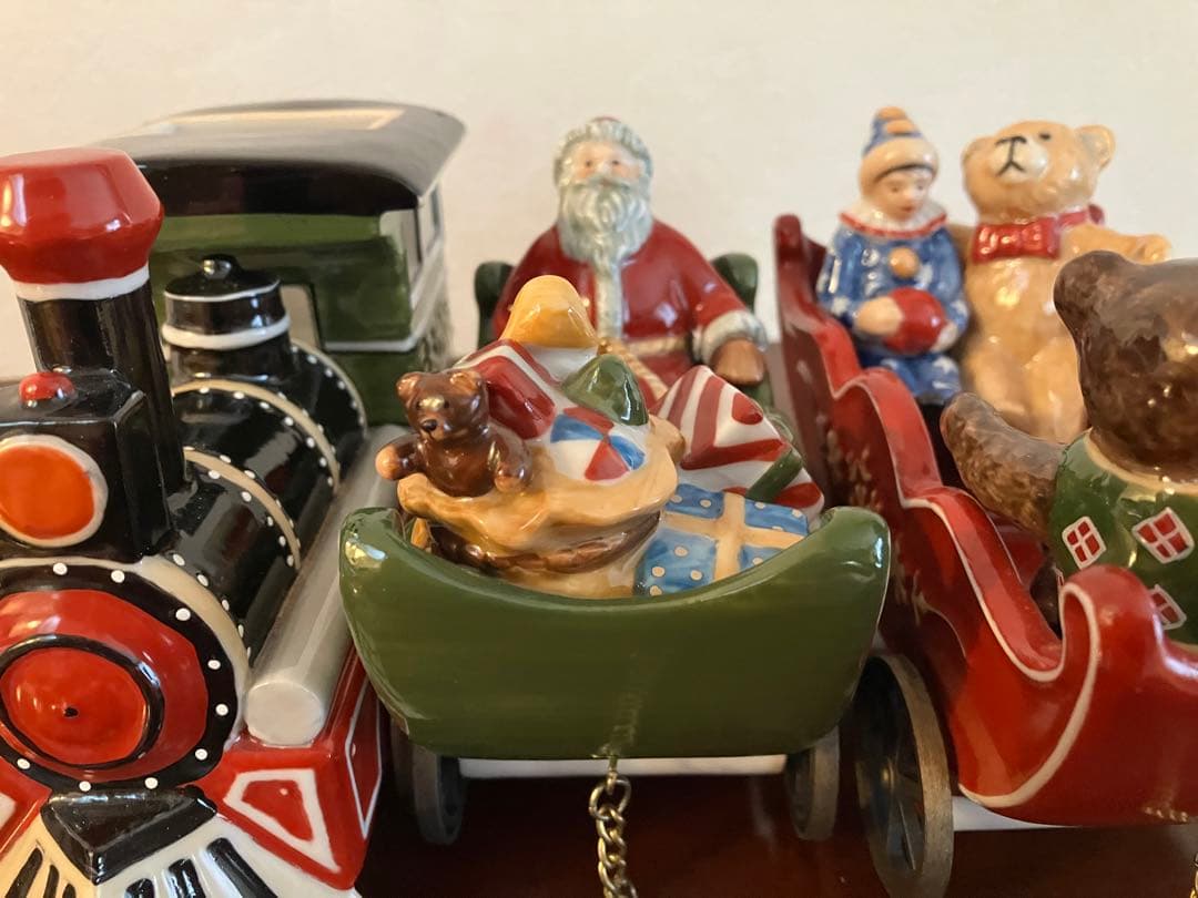 ビレロイ&ボッホ クリスマス　フィギュリン