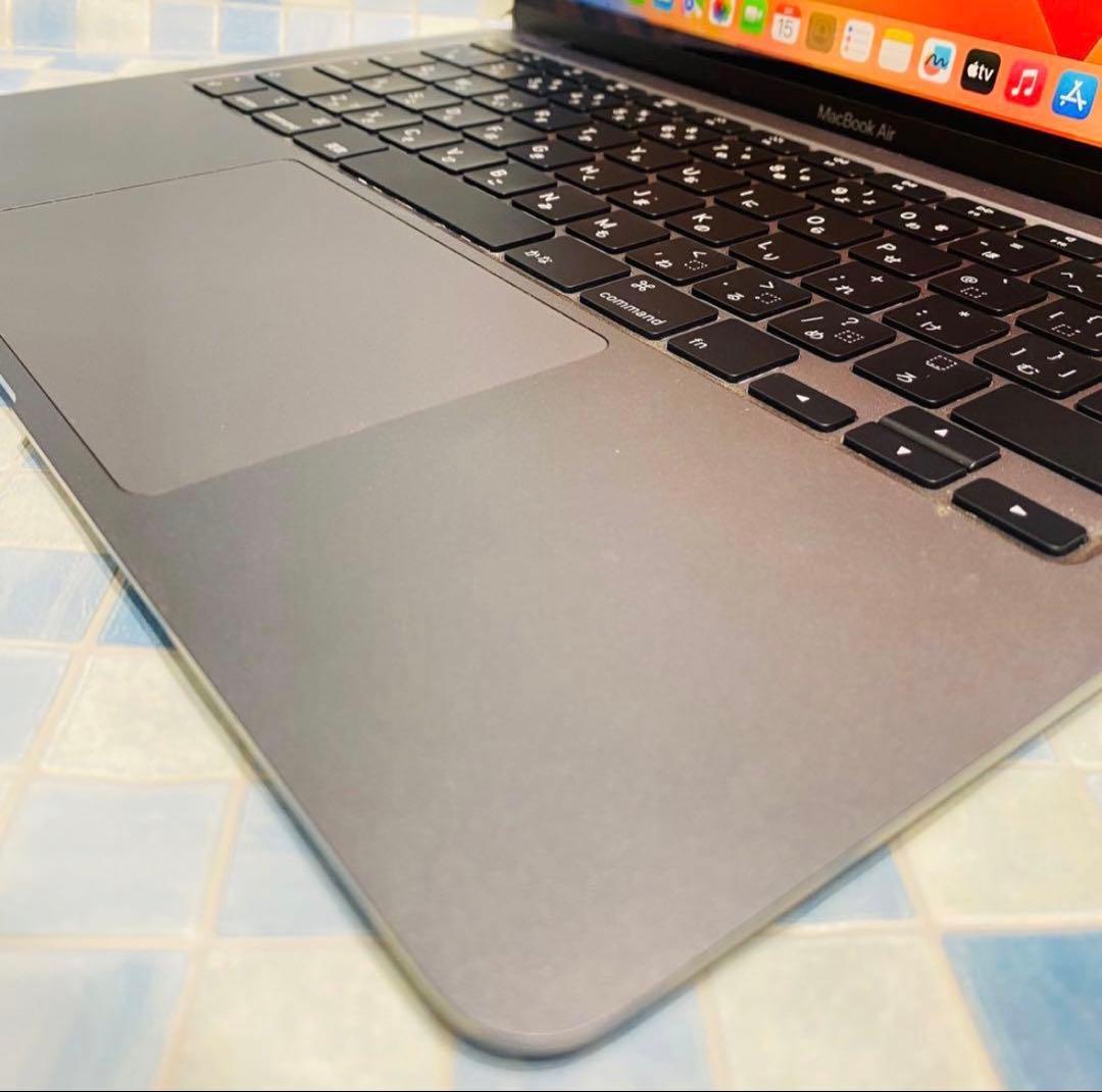MacBook本体 MacBook Air 13 2020 i3 8GB 256GB A2179