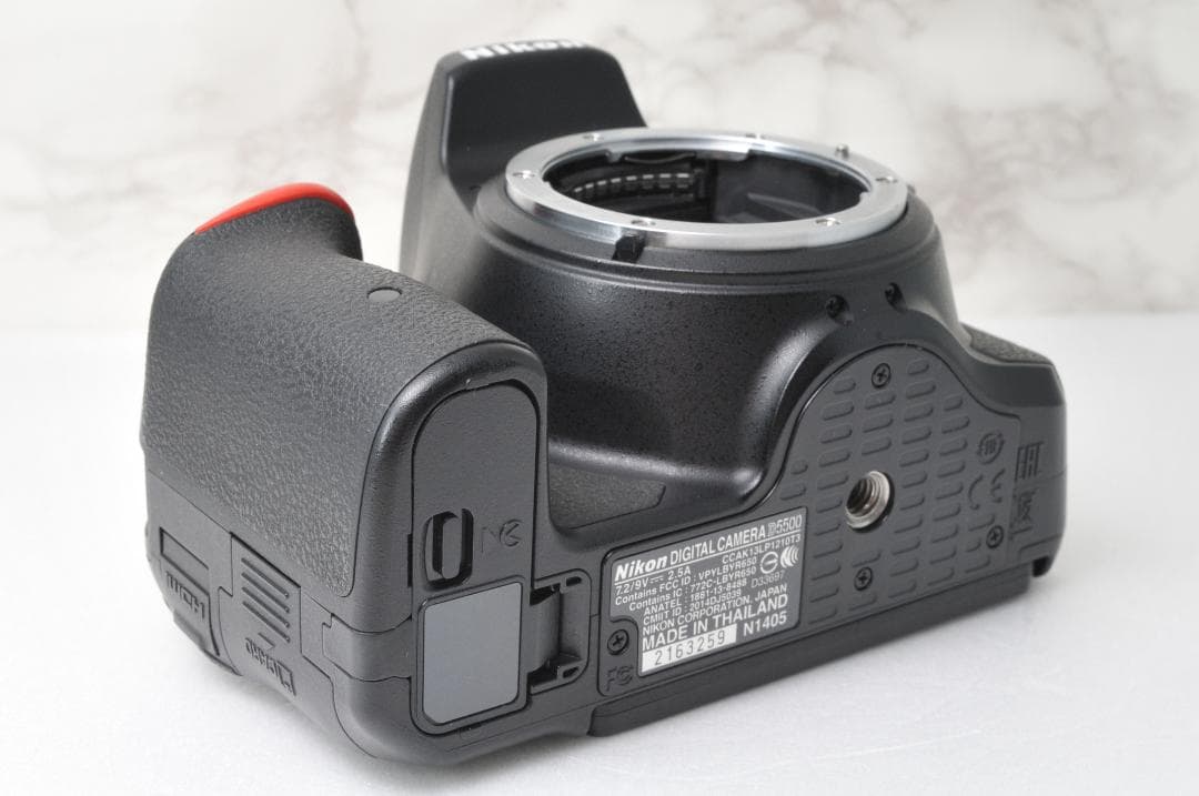 Nikon D5500 ボディ⭐️Wi-Fi スマホ転送 一眼レフカメラ ニコン