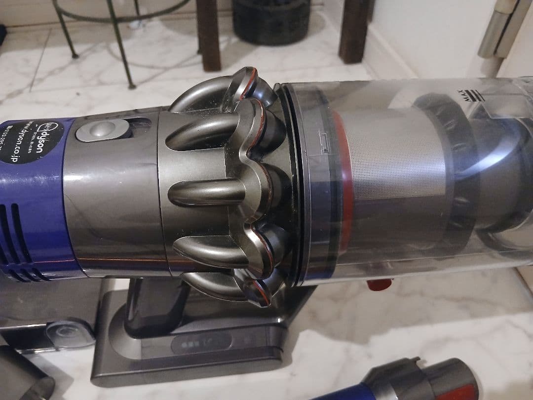 ダ*カ様 Dyson V10 SV12 壁掛け充電付 付属品多数 動作品