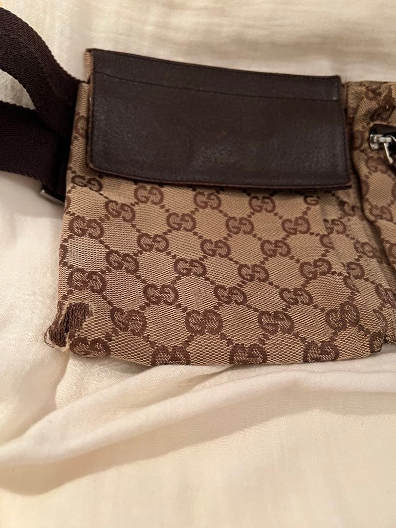 GUCCI ボディバッグ・ウエストポーチ ブラウン