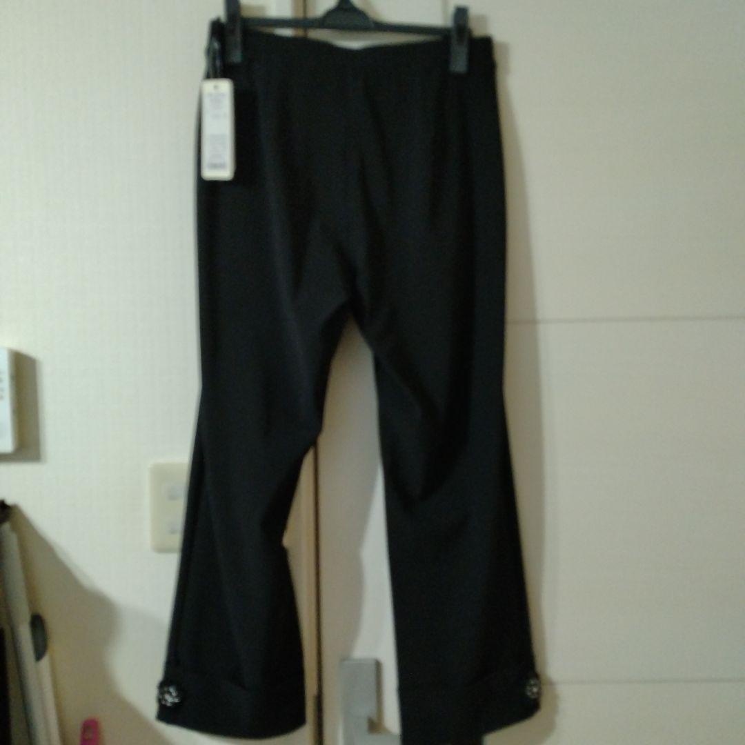 【新品】スーパービューティービジュー付きダブルデザインストレッチ素材パンツ44