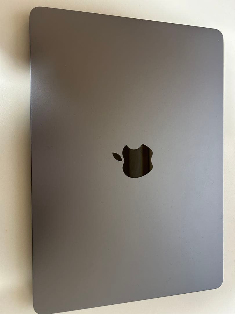 M3チップ搭載13インチMacBook Air - スペースグレード