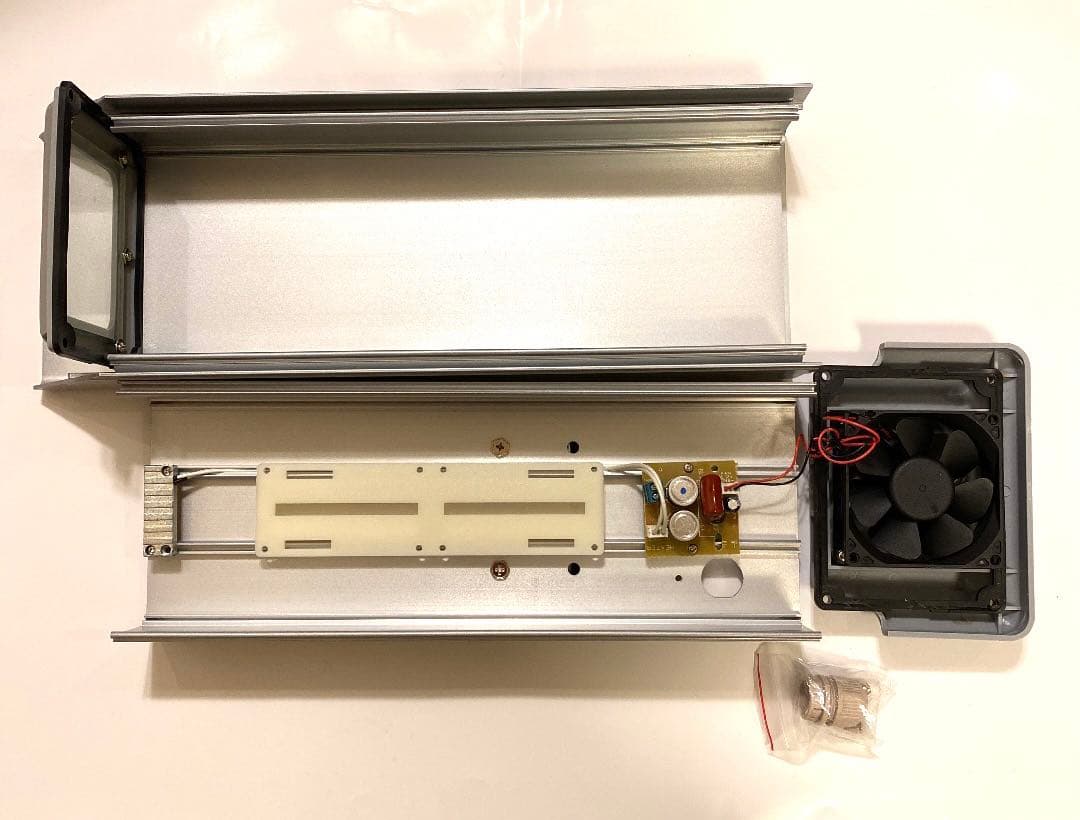 防水カメラケース　結露防止,ファン付き　2台