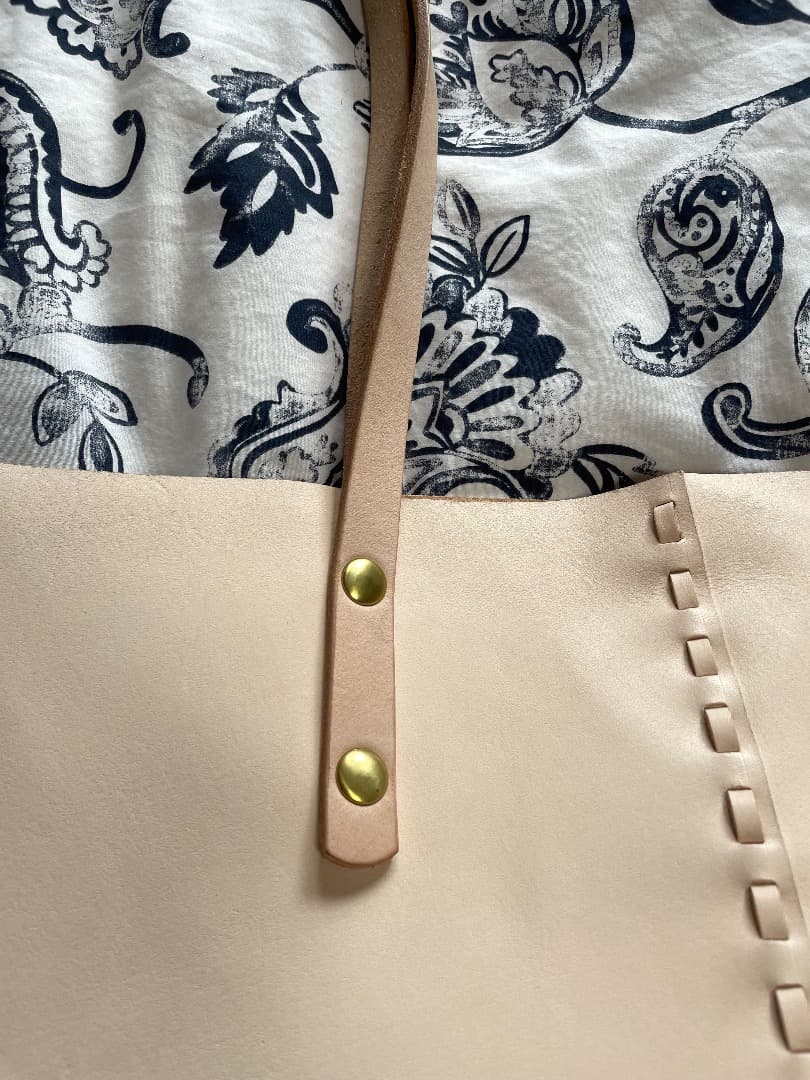 夏 即購入大歓迎さん専用 ヌメ革 レース縫い肩掛けトートバック（特大）