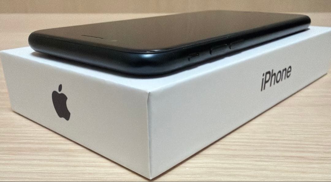 iPhoneSE 第3世代 ミッドナイト 64GB