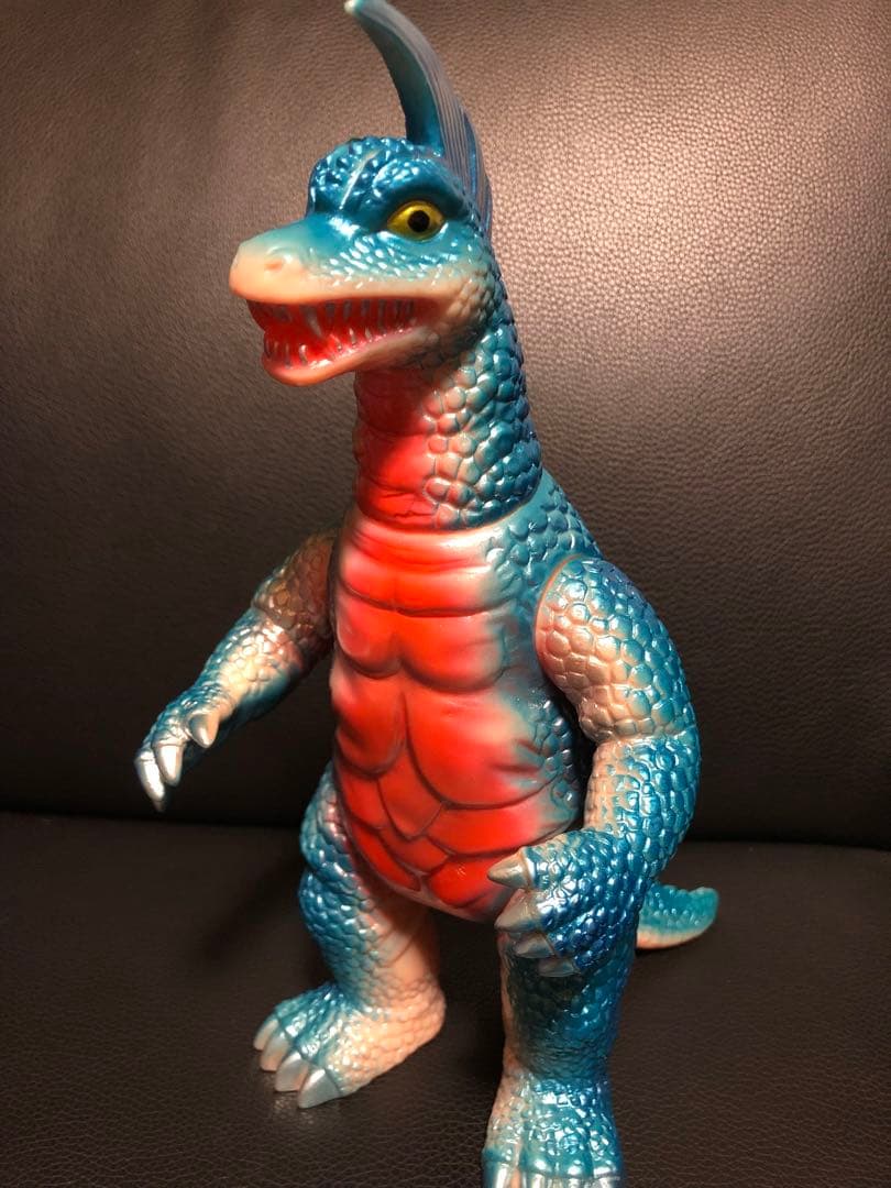 ブルマァク アーストロン　ソフビ Gカラー