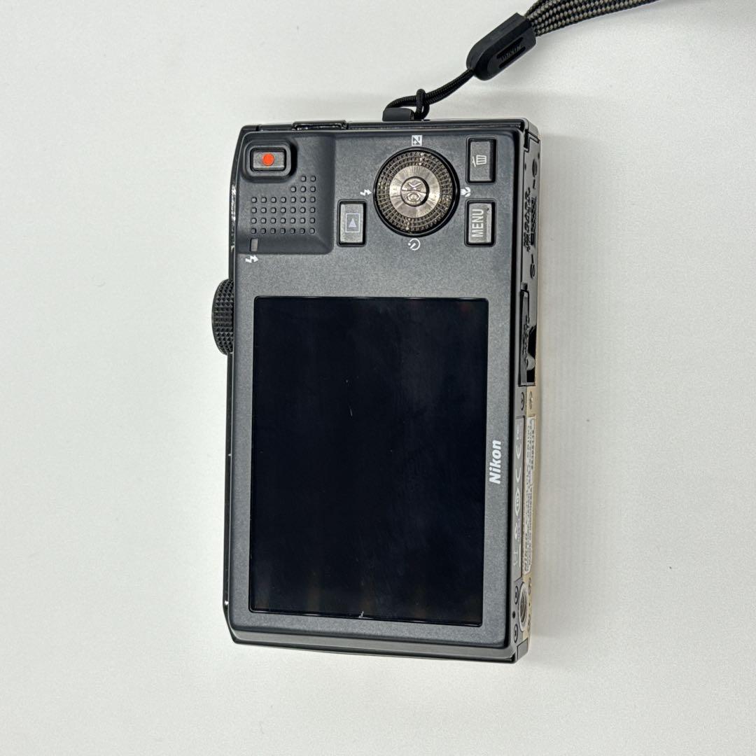 【美品】NIKON COOL PIX S8100 ゴールド　デジカメ