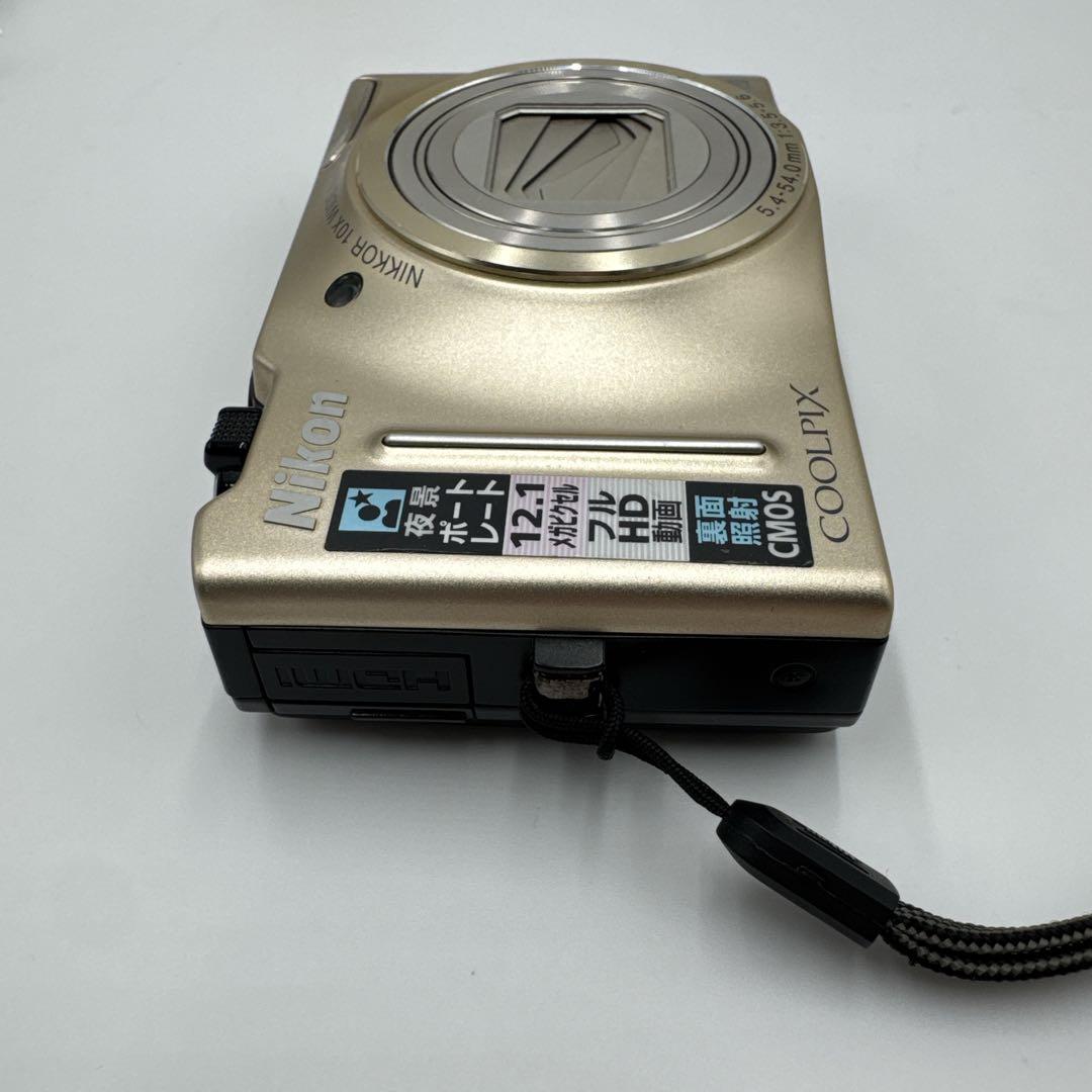 【美品】NIKON COOL PIX S8100 ゴールド　デジカメ