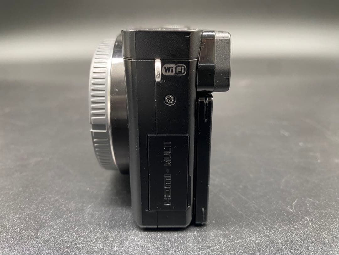 ★SONY ミラーレスカメラ a6000 ILCE-6000 ボディのみ