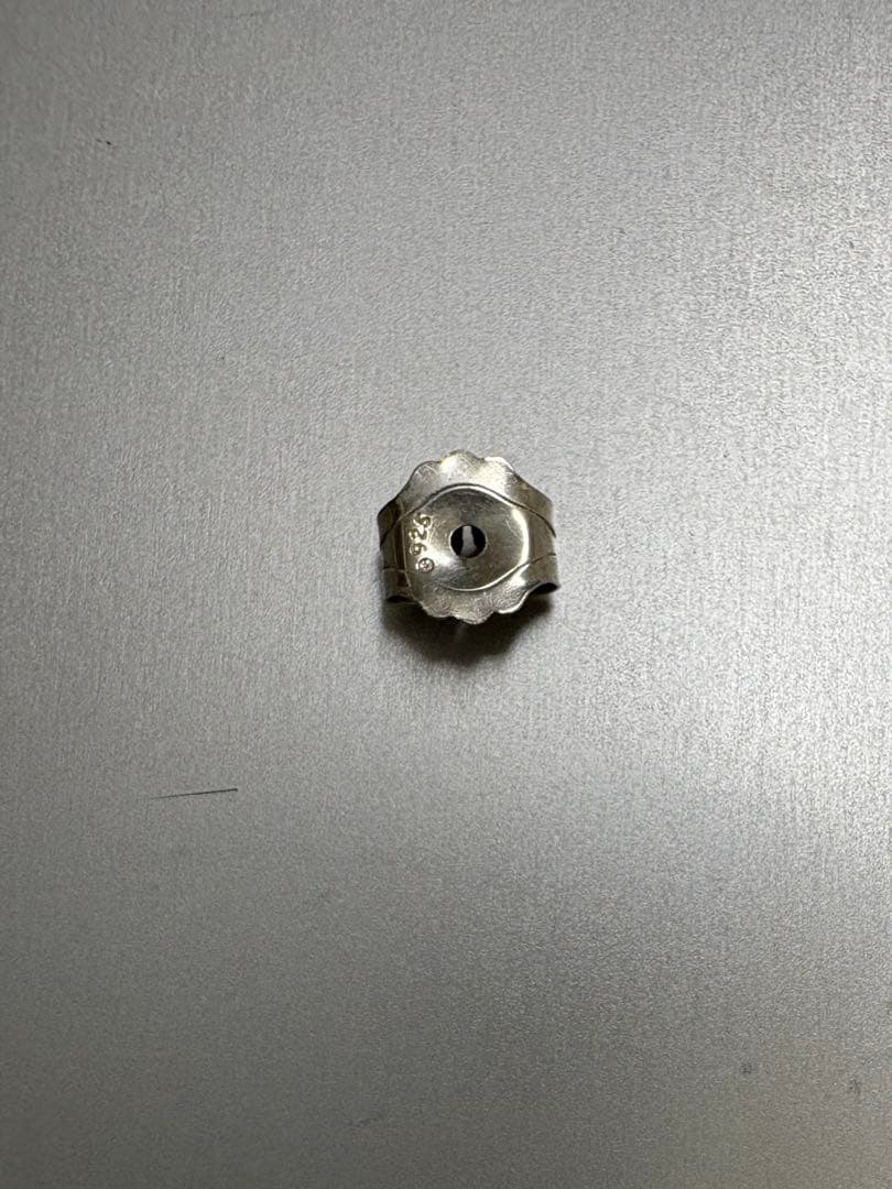 TIFFANY&Co. ティファニー　ツイストノットピアス　片耳(キャッチ付き)