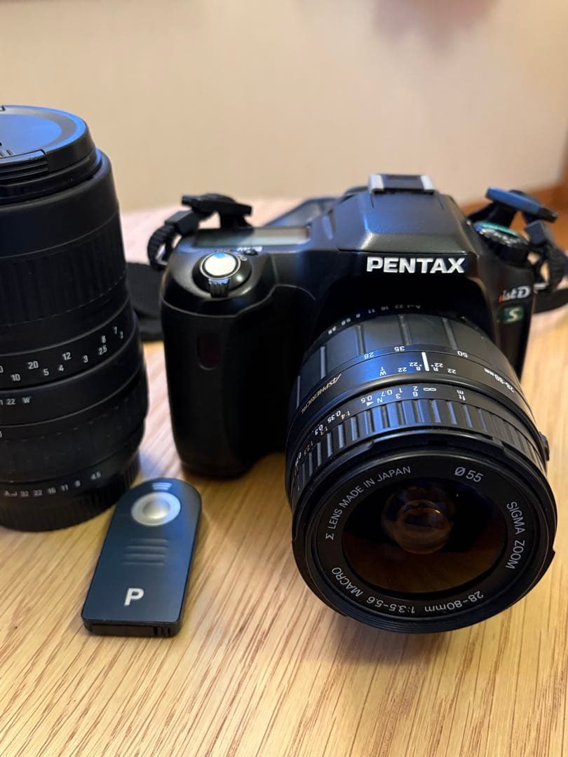 PENTAX istDs デジタル一眼レフカメラ レンズ2個 リモコン付き！