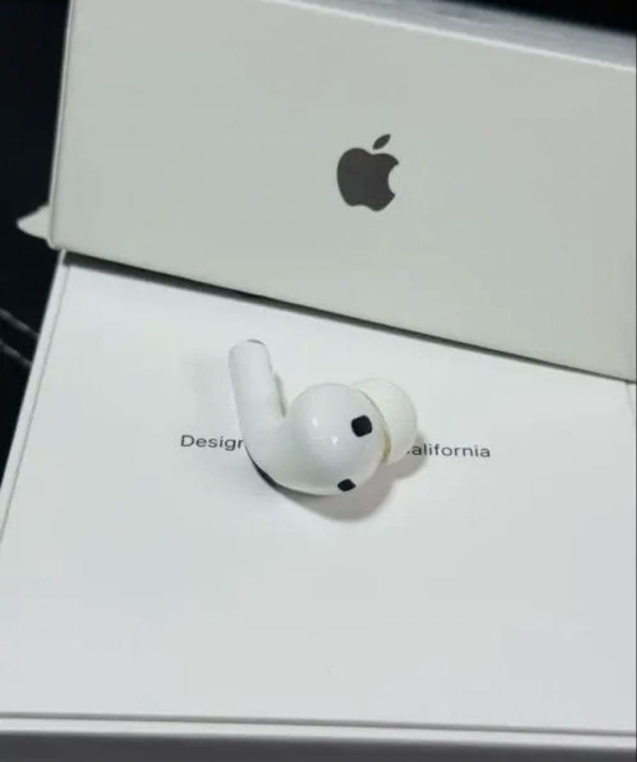 Apple社純正品 AirPods Pro 第2世代 右耳のみ　USB-C